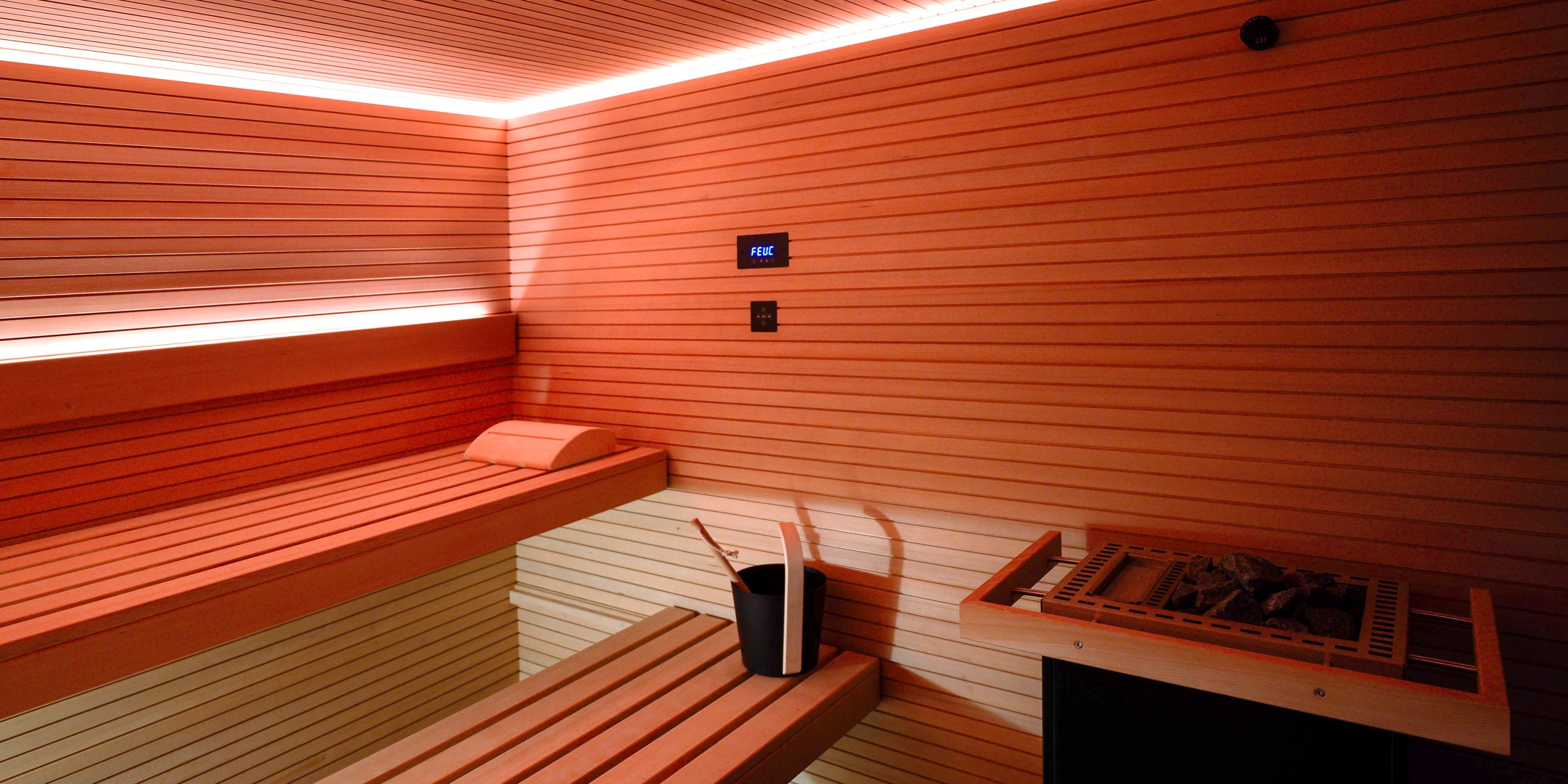 Referenzen im privaten Bereich, Projektbeispiele, moderne Sauna im Kellergeschoss