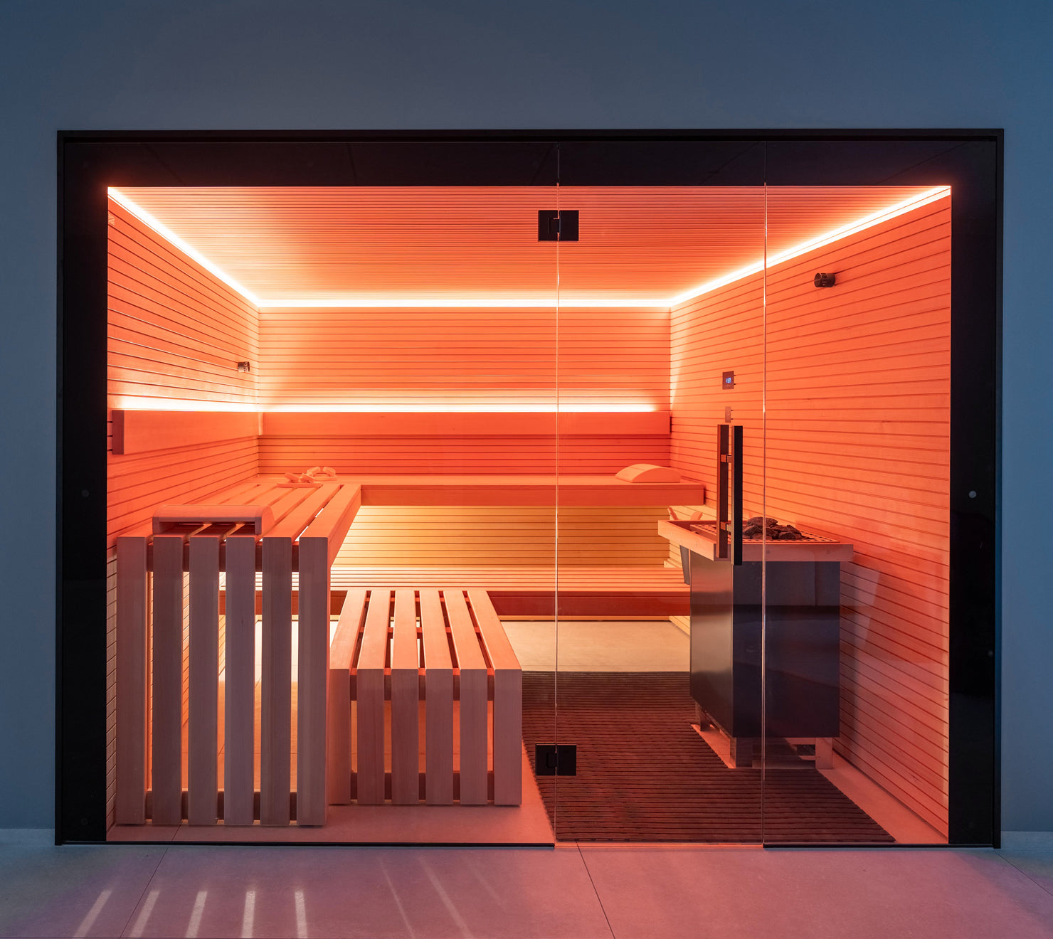 Referenzen im privaten Bereich, Projektbeispiele, moderne Sauna im Kellergeschoss