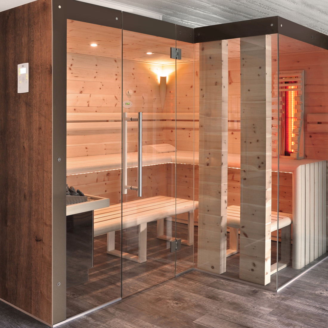 Saunamodell Natura mit Zirbenholz, Infrarotsitzplatz und großer Glasfront