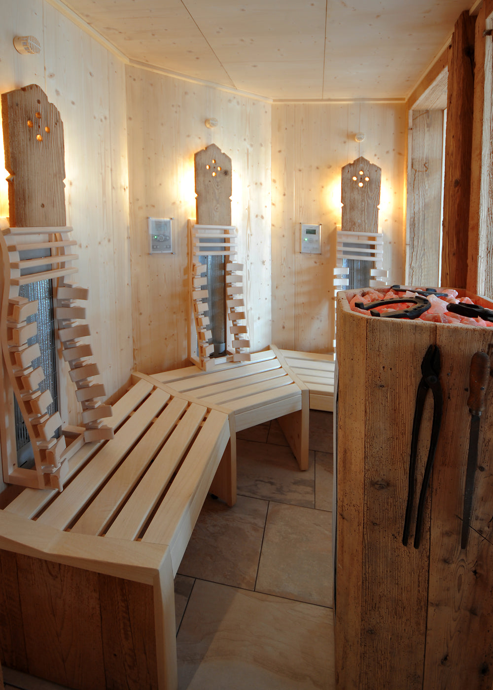 Hotel Krone Wiechs, Infrarotkabine als Schmiede