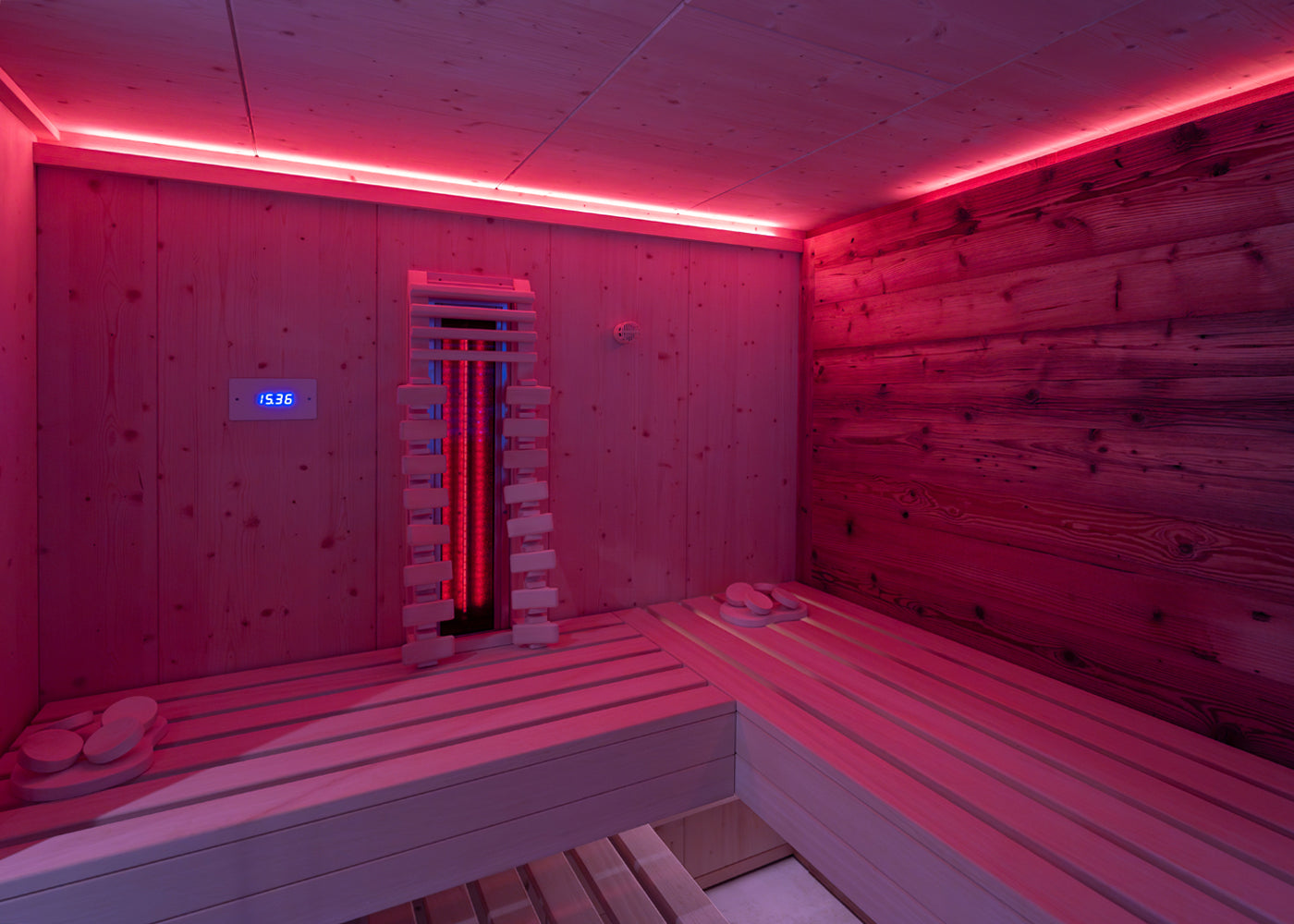 Private Sauna in Badezimmer, Breisach, mit Farblicht und Infrarotsitz