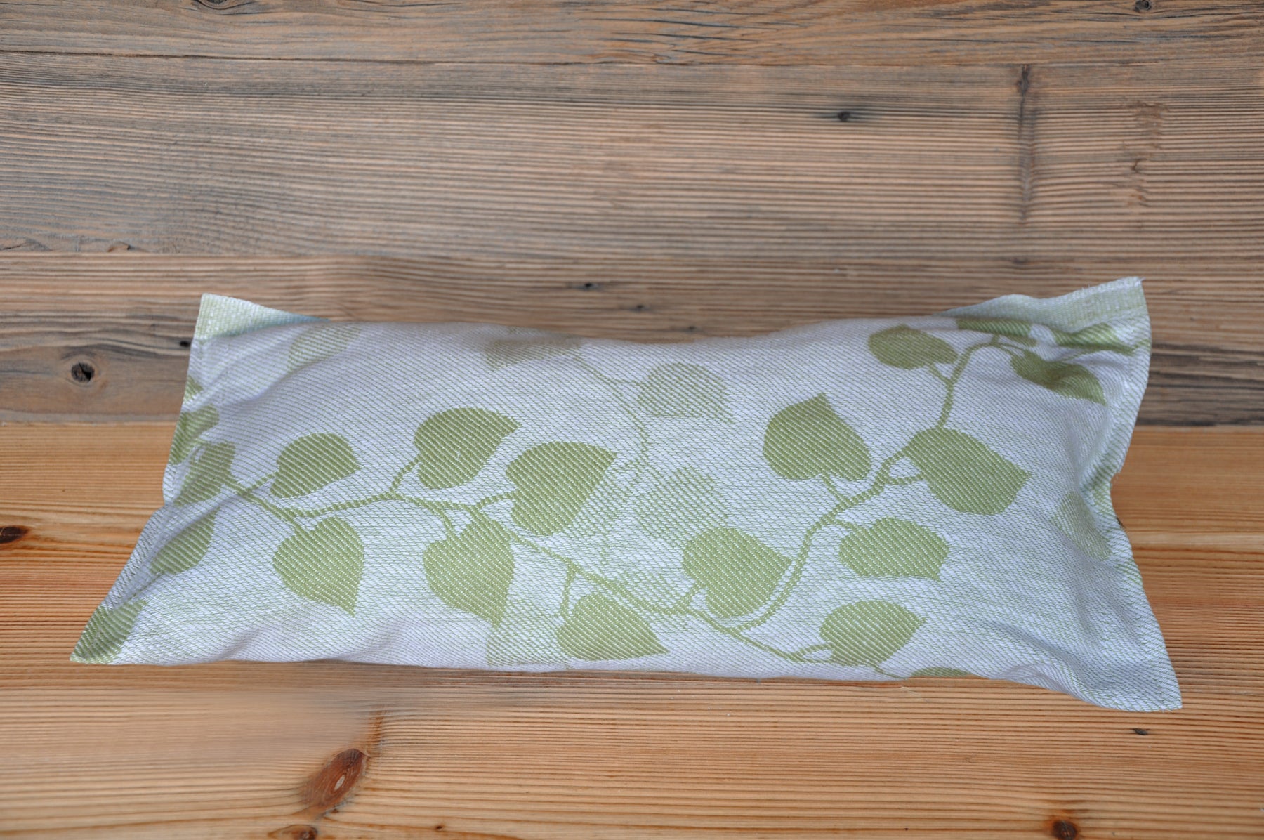 Saunakissen aus Leinen/Baumwolle mit Blättermotiv, hellgrün/weiß