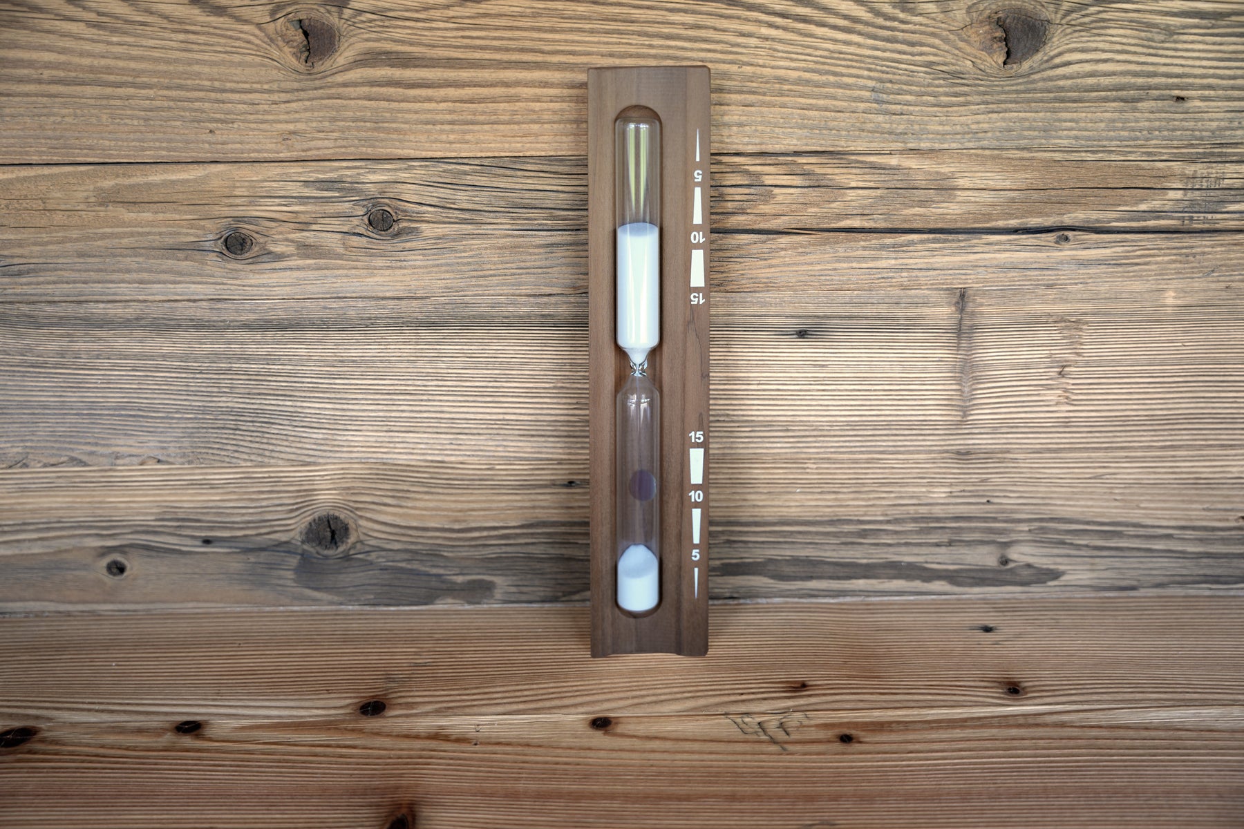 Sanduhr mit weißem Sand – 15 Minuten