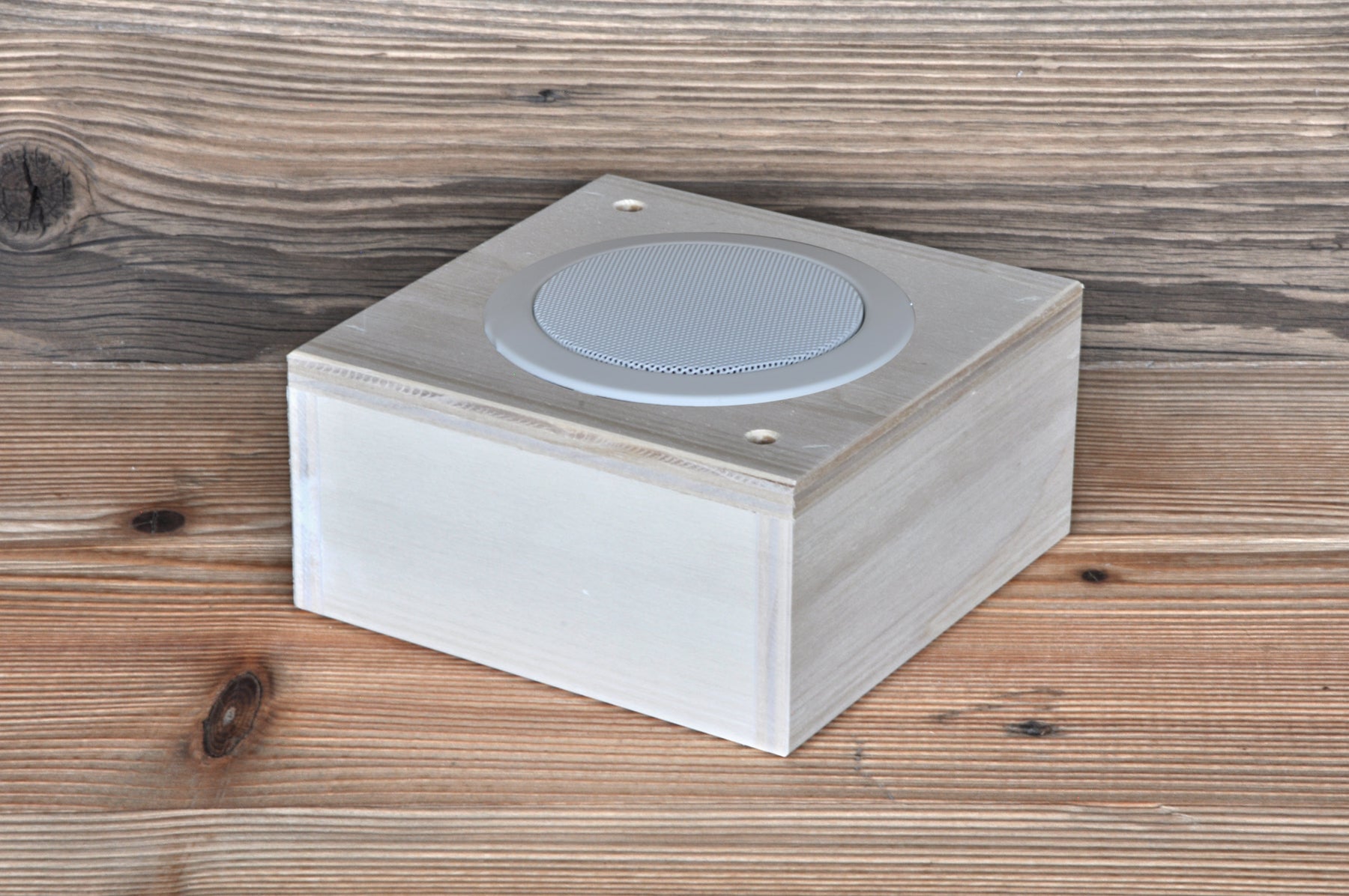 Sauna-Lautsprecher, Gehäuse Pappelsperrholz