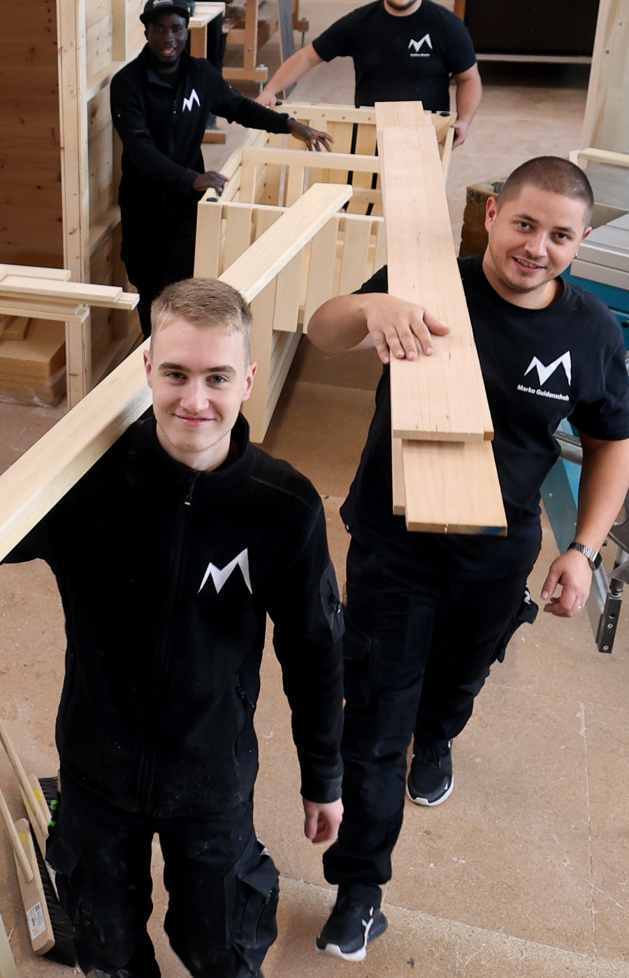 Unsere Schreinerwerkstatt, das Herzstück unserer Firma, Teamarbeit in der Werkstatt