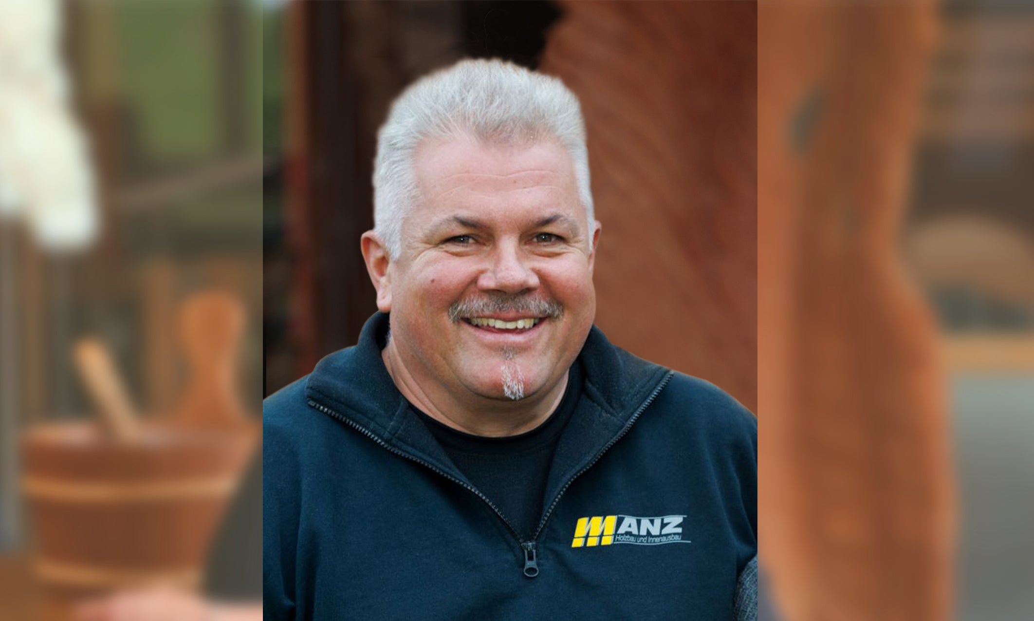 Uwe Manz: Zimmerer, Fenster, Türen und Ausbau